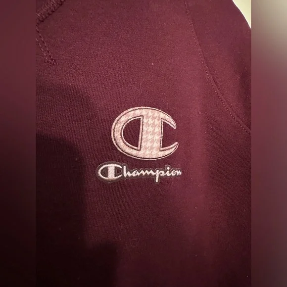 Champion Sweater comfy Women’s Vintage sweatshirt Size Small burgundy Maroon - Picture 3 of 7
